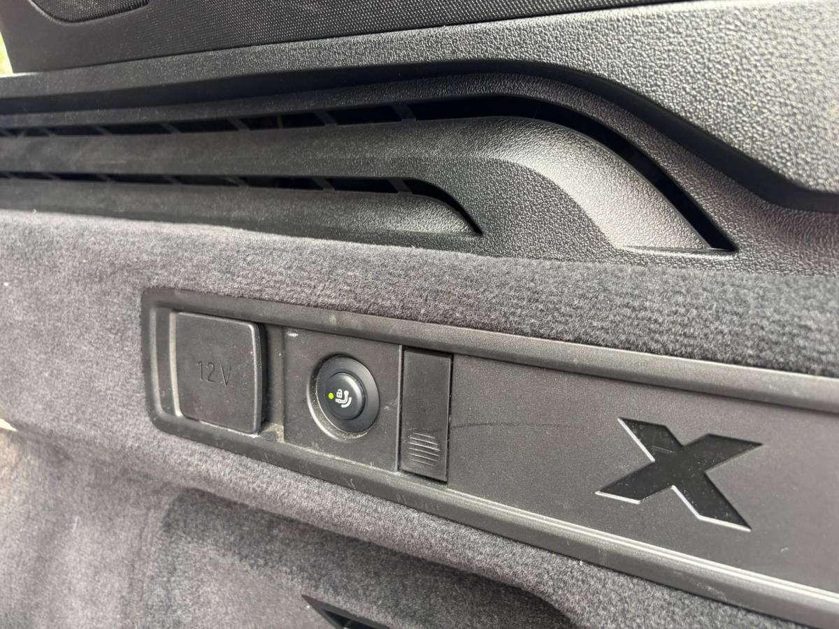 BMW X5 BMW X5 xDrive45e High Executive BOMVOL! | PANO | HARMAN KARDON | LASER LED | ELEK. ACHTER KLEP | ELEK. TREKHAAK | STOELVERWARMING | ELEK. MEM. SEAT | ACHTERUITRIJCAMERA | 22” VELGEN | RIJKLAAR PRIJS + 12 MND BOVAG GARANTIE |