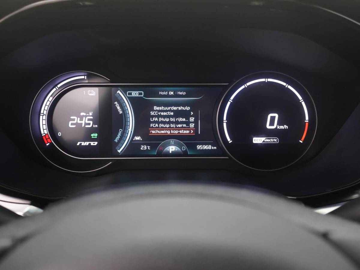 Kia e-Niro Kia e-Niro DynamicPlusLine 64 kWh SCHUIFDAK|SOH95,6|ACC|CAMERA|STOELVERW|LED|NAVI|CARPLAY