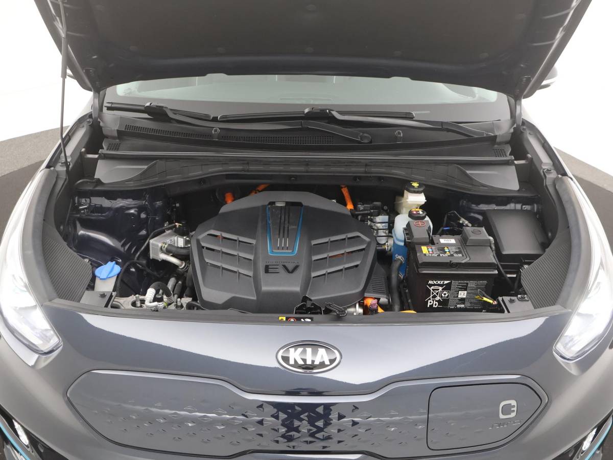 Kia e-Niro Kia e-Niro DynamicPlusLine 64 kWh SCHUIFDAK|SOH95,6|ACC|CAMERA|STOELVERW|LED|NAVI|CARPLAY