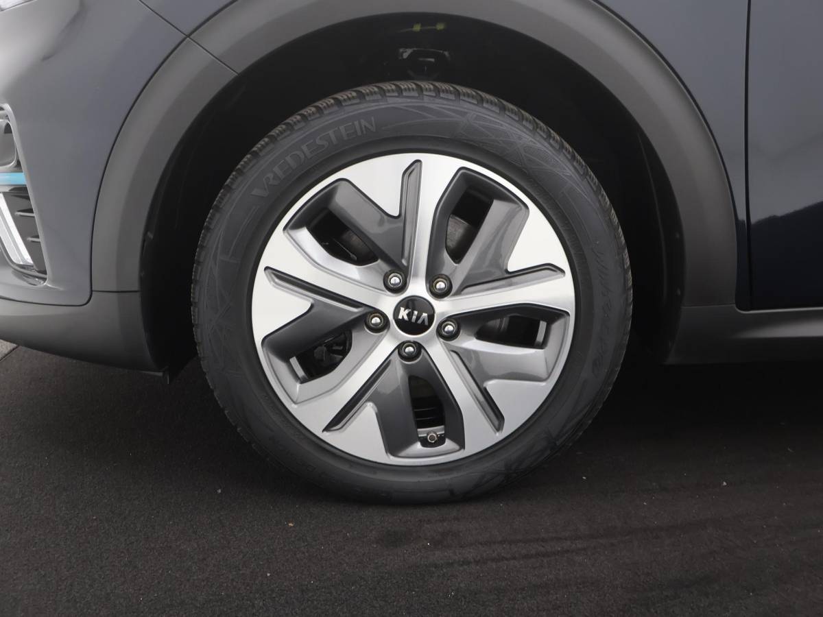 Kia e-Niro Kia e-Niro DynamicPlusLine 64 kWh SCHUIFDAK|SOH95,6|ACC|CAMERA|STOELVERW|LED|NAVI|CARPLAY