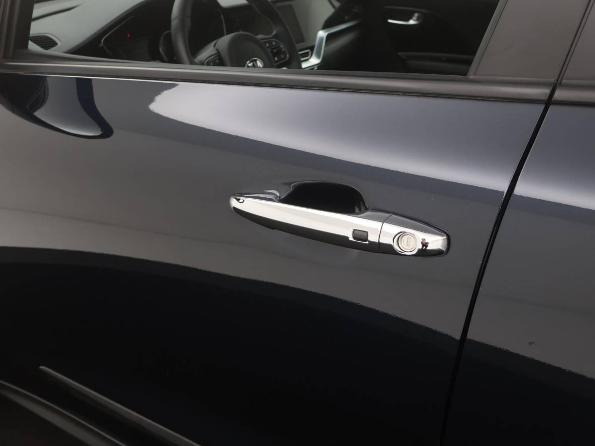 Kia e-Niro Kia e-Niro DynamicPlusLine 64 kWh SCHUIFDAK|SOH95,6|ACC|CAMERA|STOELVERW|LED|NAVI|CARPLAY