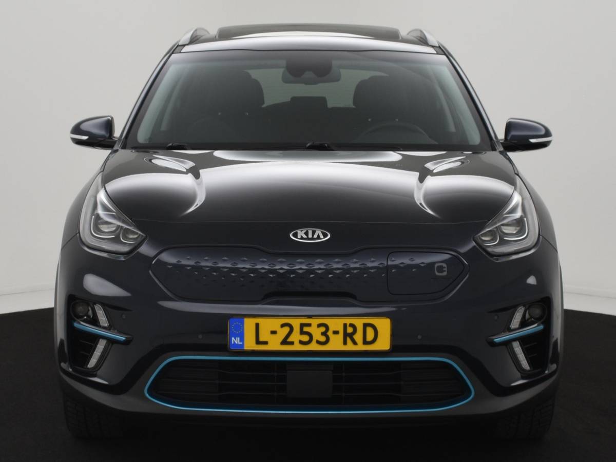 Kia e-Niro Kia e-Niro DynamicPlusLine 64 kWh SCHUIFDAK|SOH95,6|ACC|CAMERA|STOELVERW|LED|NAVI|CARPLAY