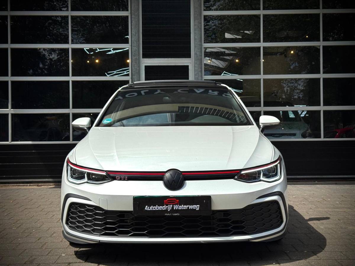 Volkswagen Golf Volkswagen GOLF 8 2.0 GTI | PANO | LED | IQ-LIGHT | ACC |