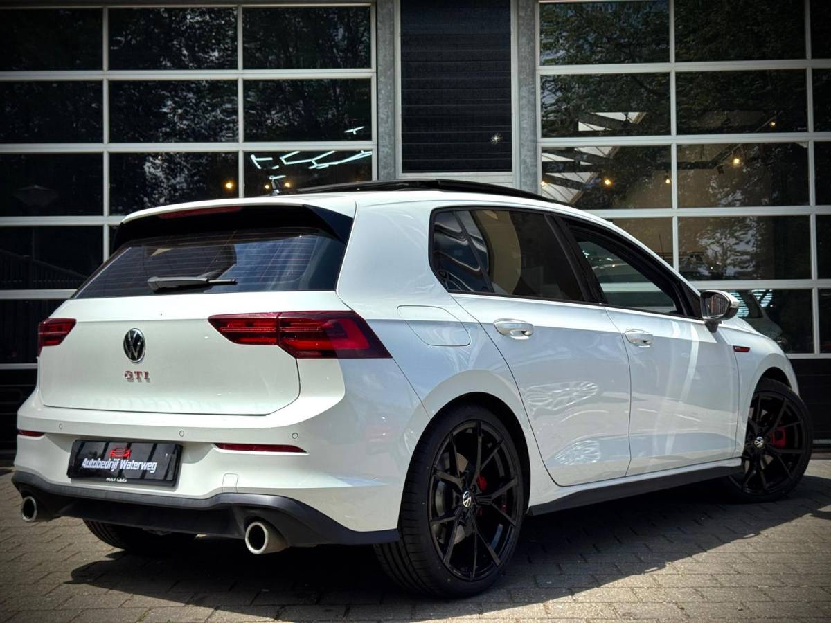 Volkswagen Golf Volkswagen GOLF 8 2.0 GTI | PANO | LED | IQ-LIGHT | ACC |