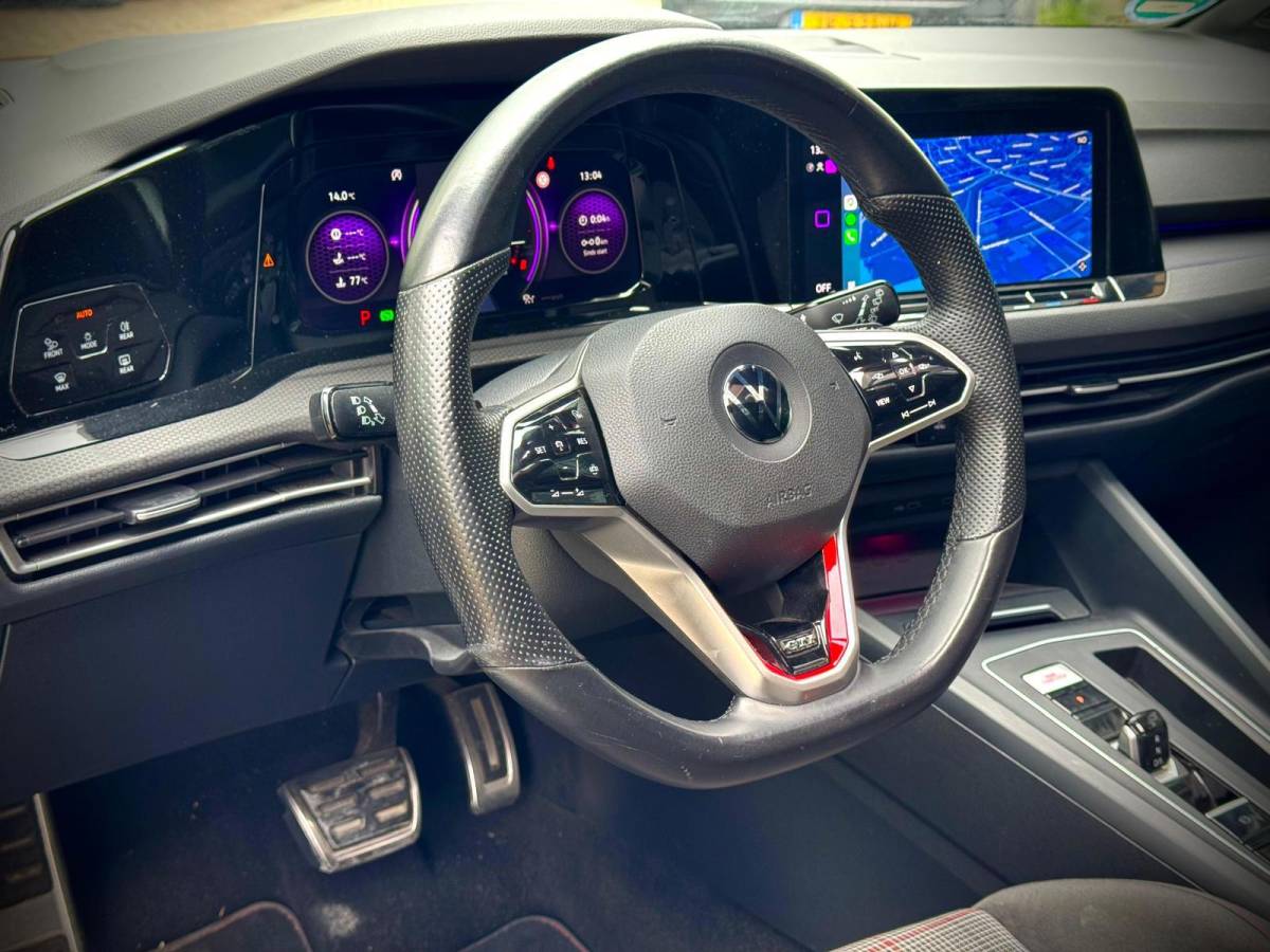 Volkswagen Golf Volkswagen GOLF 8 2.0 GTI | PANO | LED | IQ-LIGHT | ACC |