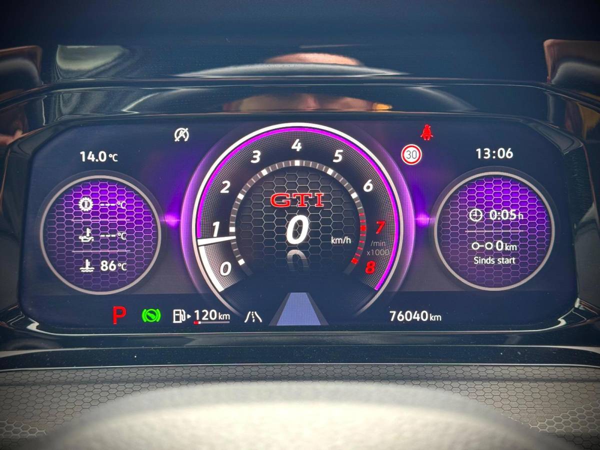 Volkswagen Golf Volkswagen GOLF 8 2.0 GTI | PANO | LED | IQ-LIGHT | ACC |