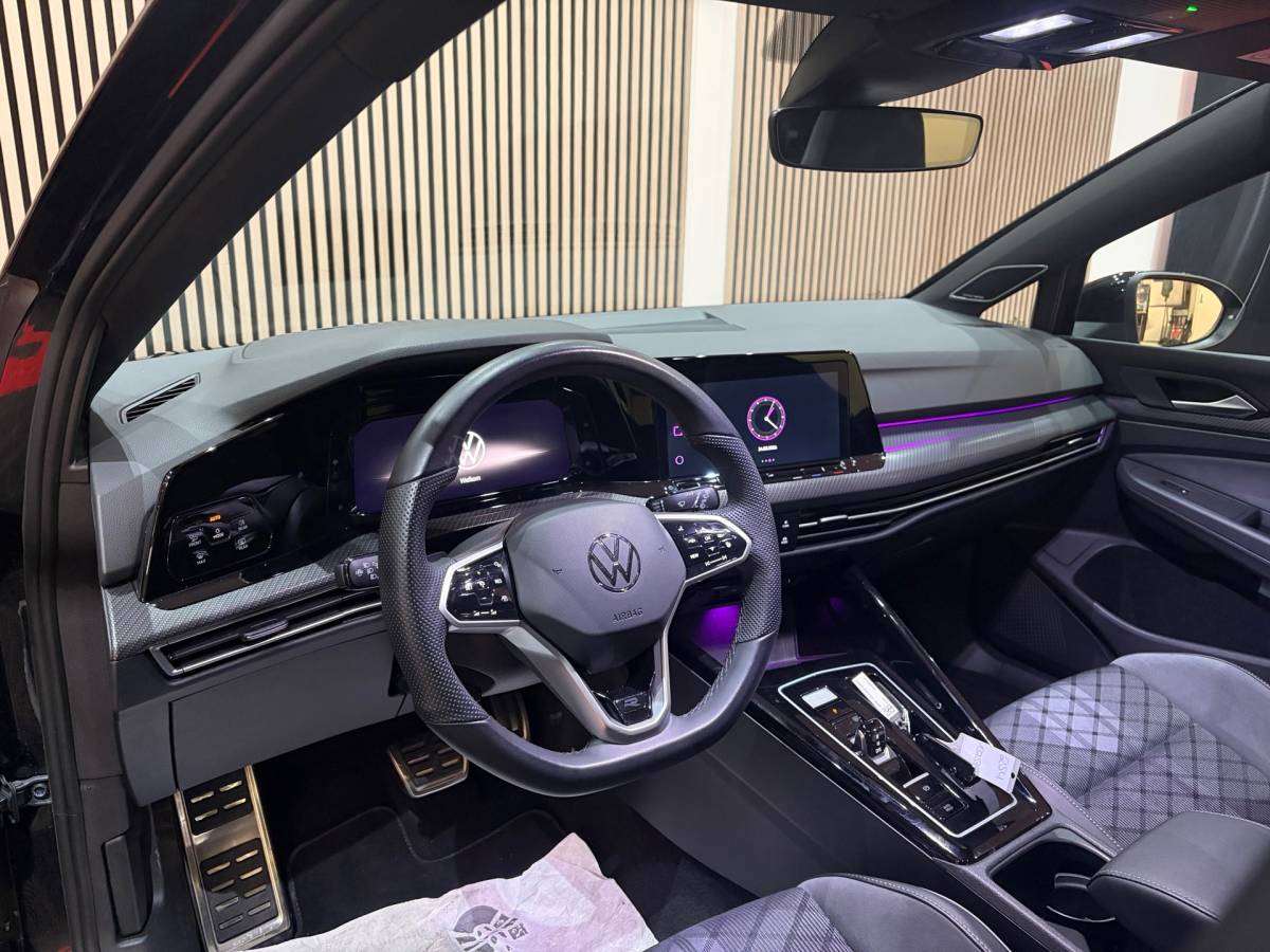 Volkswagen Golf Volkswagen Golf 1.5 eTSI R-Line Business Pano|Matrix led|Hud|Harman&Kardon