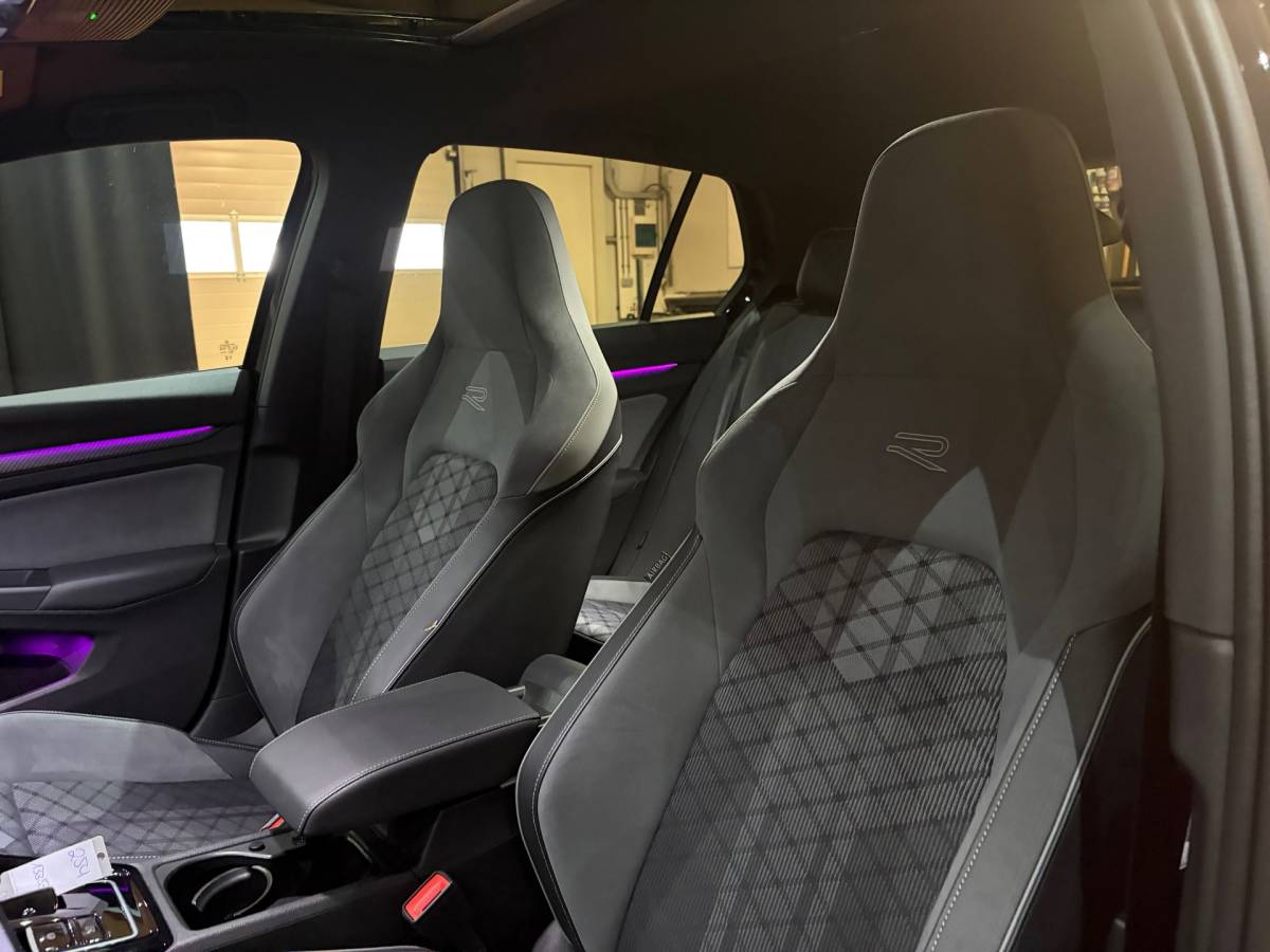 Volkswagen Golf Volkswagen Golf 1.5 eTSI R-Line Business Pano|Matrix led|Hud|Harman&Kardon