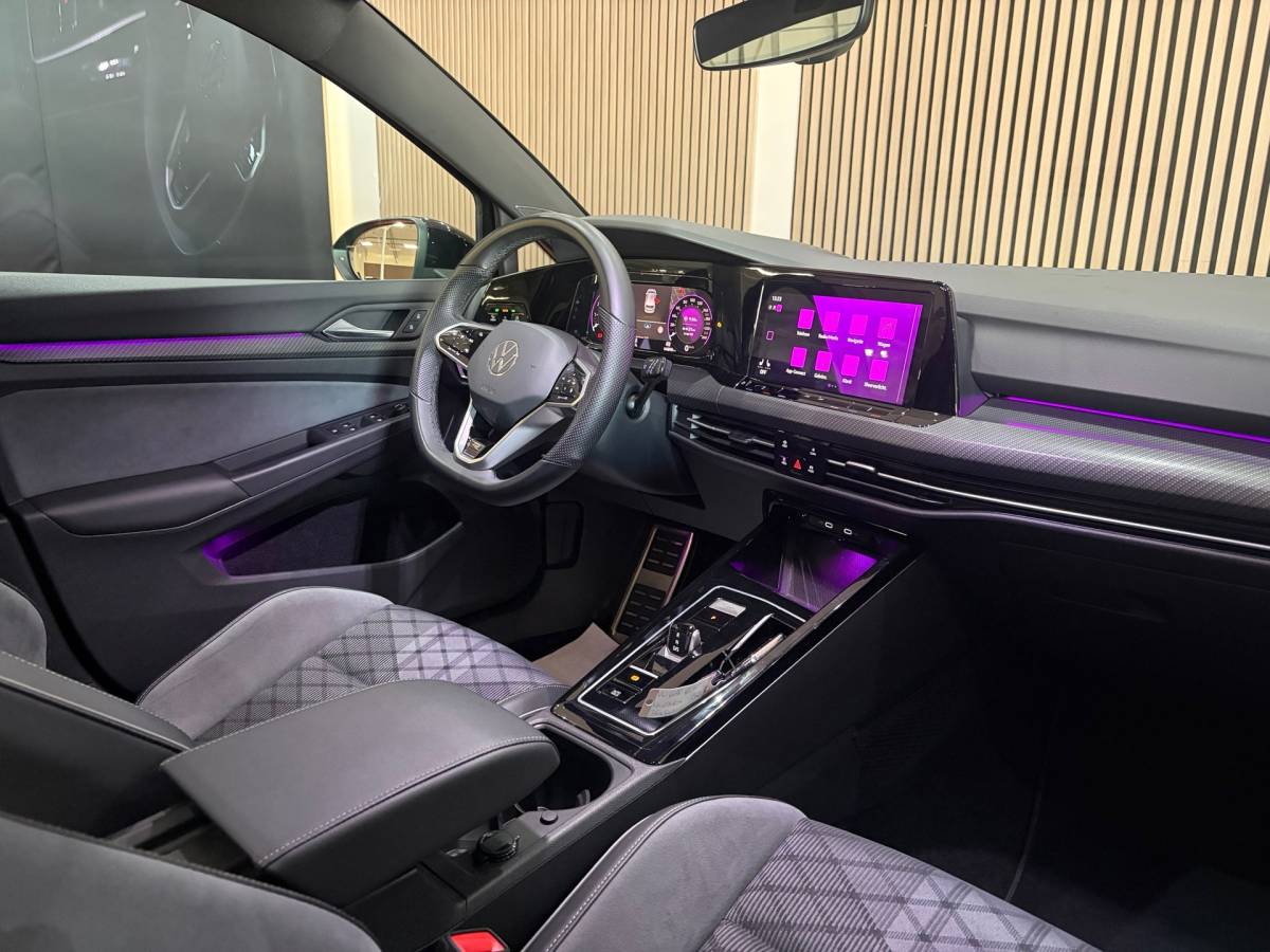 Volkswagen Golf Volkswagen Golf 1.5 eTSI R-Line Business Pano|Matrix led|Hud|Harman&Kardon