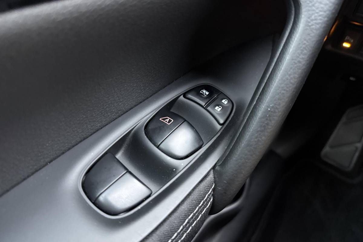 Nissan QASHQAI Nissan Qashqai 1.6 Acenta 163pk | Navigatie | Trekhaak | Climate Control | Cruise Control | Trekgewicht 1.500kg | Stoelverwarming