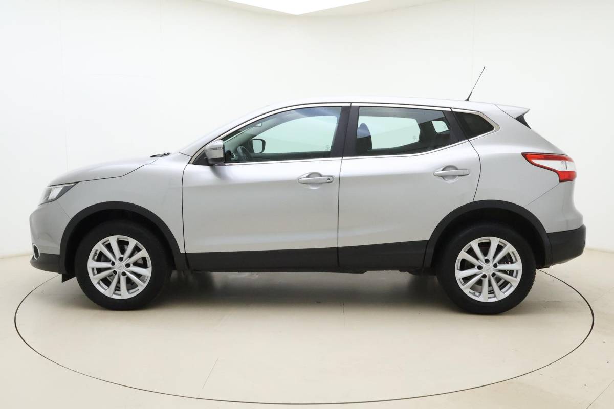 Nissan QASHQAI Nissan Qashqai 1.6 Acenta 163pk | Navigatie | Trekhaak | Climate Control | Cruise Control | Trekgewicht 1.500kg | Stoelverwarming