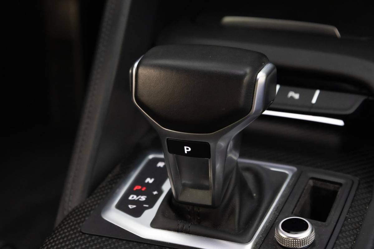 Audi R8 Audi R8 5.2 FSI quattro Plus | Keramische remmen | Mat Carbon | Schaalstoelen | Capristo | B&O |