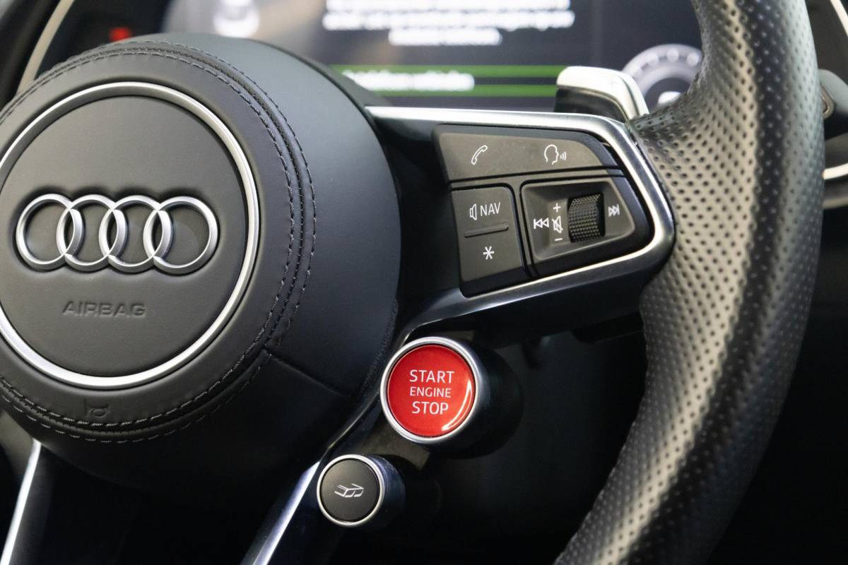 Audi R8 Audi R8 5.2 FSI quattro Plus | Keramische remmen | Mat Carbon | Schaalstoelen | Capristo | B&O |