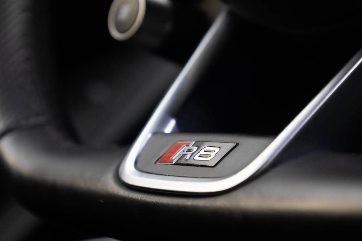 Audi R8 Audi R8 5.2 FSI quattro Plus | Keramische remmen | Mat Carbon | Schaalstoelen | Capristo | B&O |