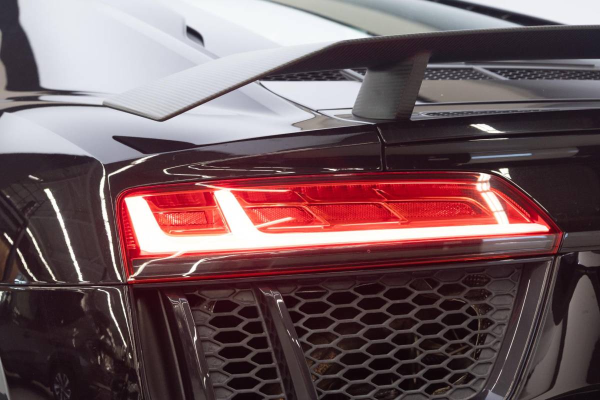 Audi R8 Audi R8 5.2 FSI quattro Plus | Keramische remmen | Mat Carbon | Schaalstoelen | Capristo | B&O |