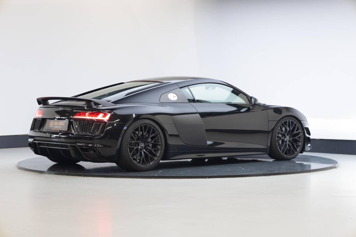Audi R8 Audi R8 5.2 FSI quattro Plus | Keramische remmen | Mat Carbon | Schaalstoelen | Capristo | B&O |