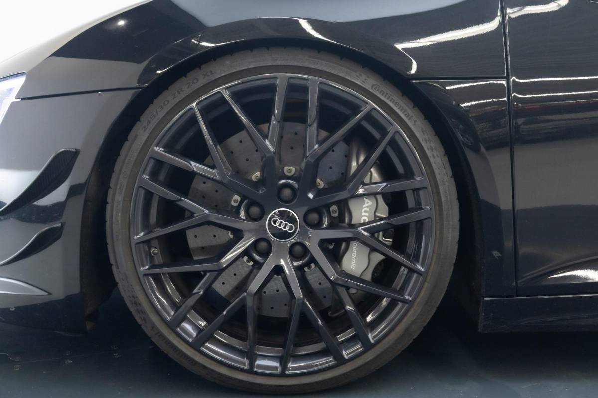 Audi R8 Audi R8 5.2 FSI quattro Plus | Keramische remmen | Mat Carbon | Schaalstoelen | Capristo | B&O |