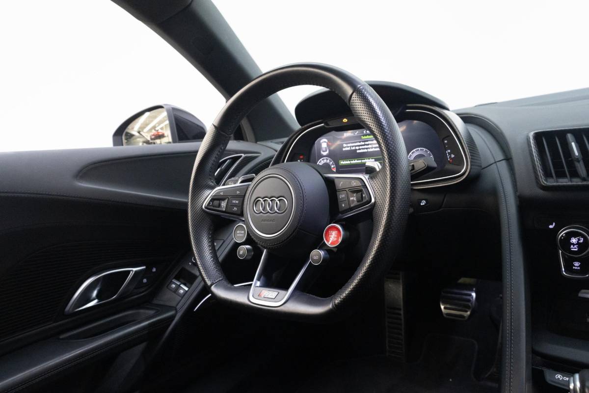 Audi R8 Audi R8 5.2 FSI quattro Plus | Keramische remmen | Mat Carbon | Schaalstoelen | Capristo | B&O |