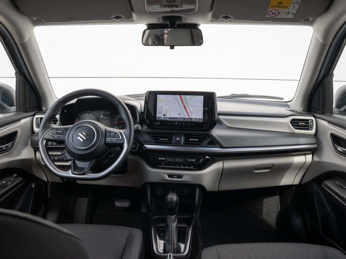 Suzuki Swift Suzuki Swift 1.2 Style Hybrid Automaat| Apple/Andriod Carplay|Adapt. cruise|Climacontrole| Keyless|Parkeersensoren|Stoelverwarming