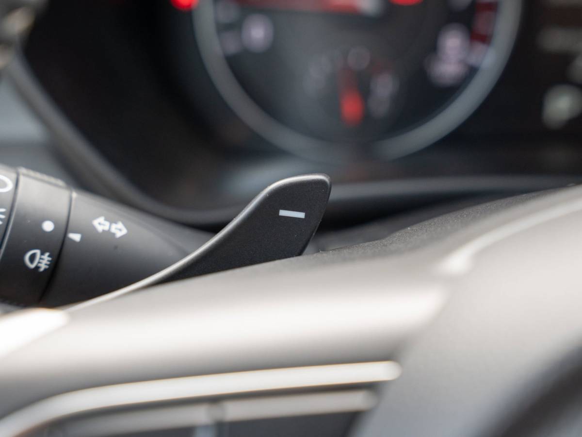 Suzuki Swift Suzuki Swift 1.2 Style Hybrid Automaat| Apple/Andriod Carplay|Adapt. cruise|Climacontrole| Keyless|Parkeersensoren|Stoelverwarming