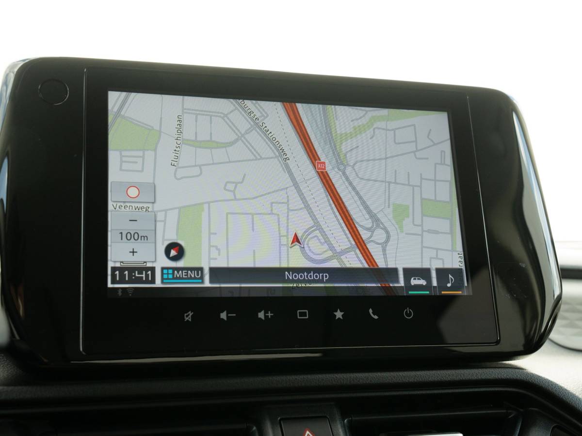 Suzuki Swift Suzuki Swift 1.2 Style Hybrid Automaat| Apple/Andriod Carplay|Adapt. cruise|Climacontrole| Keyless|Parkeersensoren|Stoelverwarming