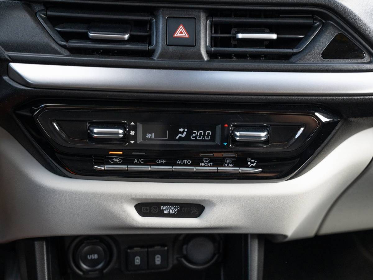 Suzuki Swift Suzuki Swift 1.2 Style Hybrid Automaat| Apple/Andriod Carplay|Adapt. cruise|Climacontrole| Keyless|Parkeersensoren|Stoelverwarming