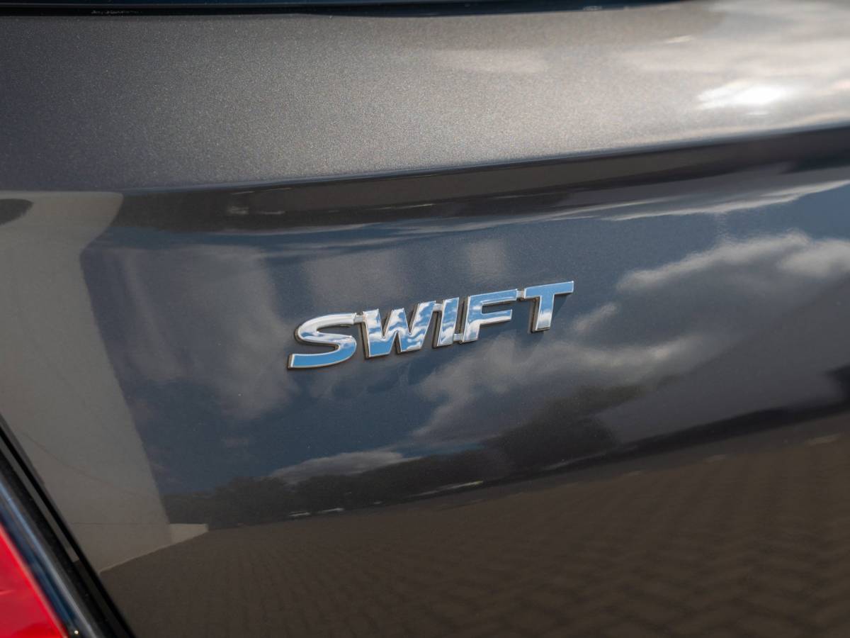 Suzuki Swift Suzuki Swift 1.2 Style Hybrid Automaat| Apple/Andriod Carplay|Adapt. cruise|Climacontrole| Keyless|Parkeersensoren|Stoelverwarming