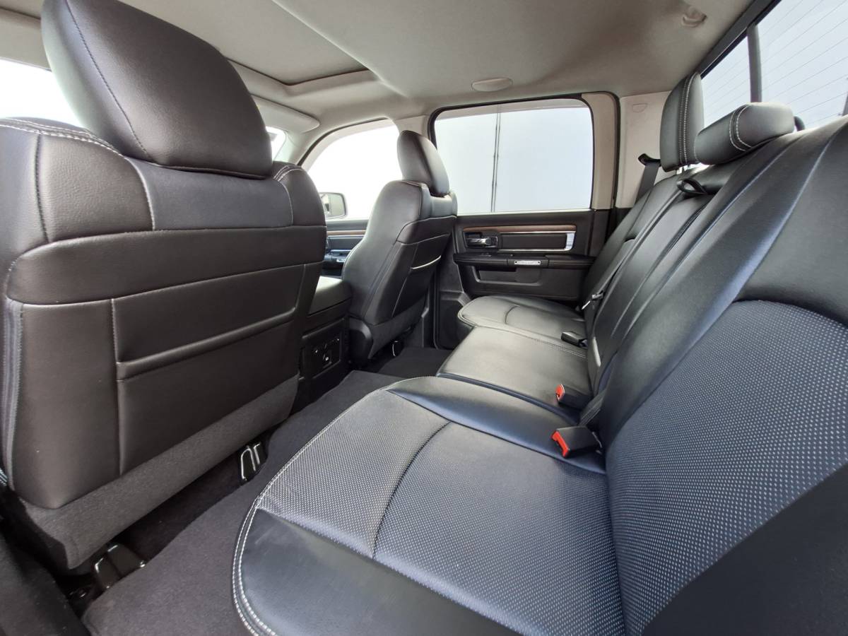 Dodge Ram 1500 Dodge Ram 1500 5.7 V8 5-Pers Stoelkoel+verw. orig.NL Trekhaak(3500kg) Quad Cab 6’4