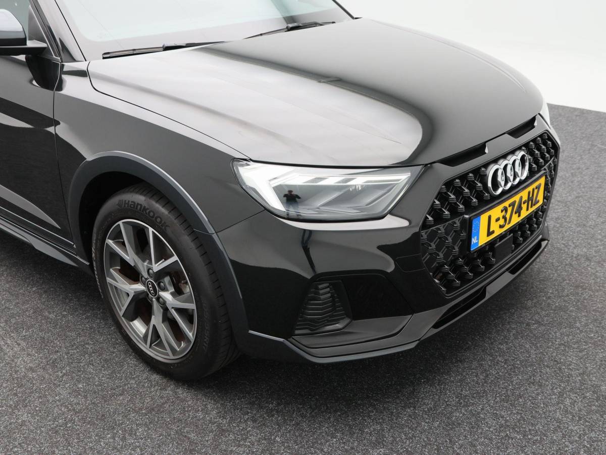 Audi A1 Audi A1 citycarver 30 TFSi 110 Pk Automaat epic | Virtual Cockpit| Adaptive Cruise | Airco | CarPlay | 17 Inch | 27.117 Km !!