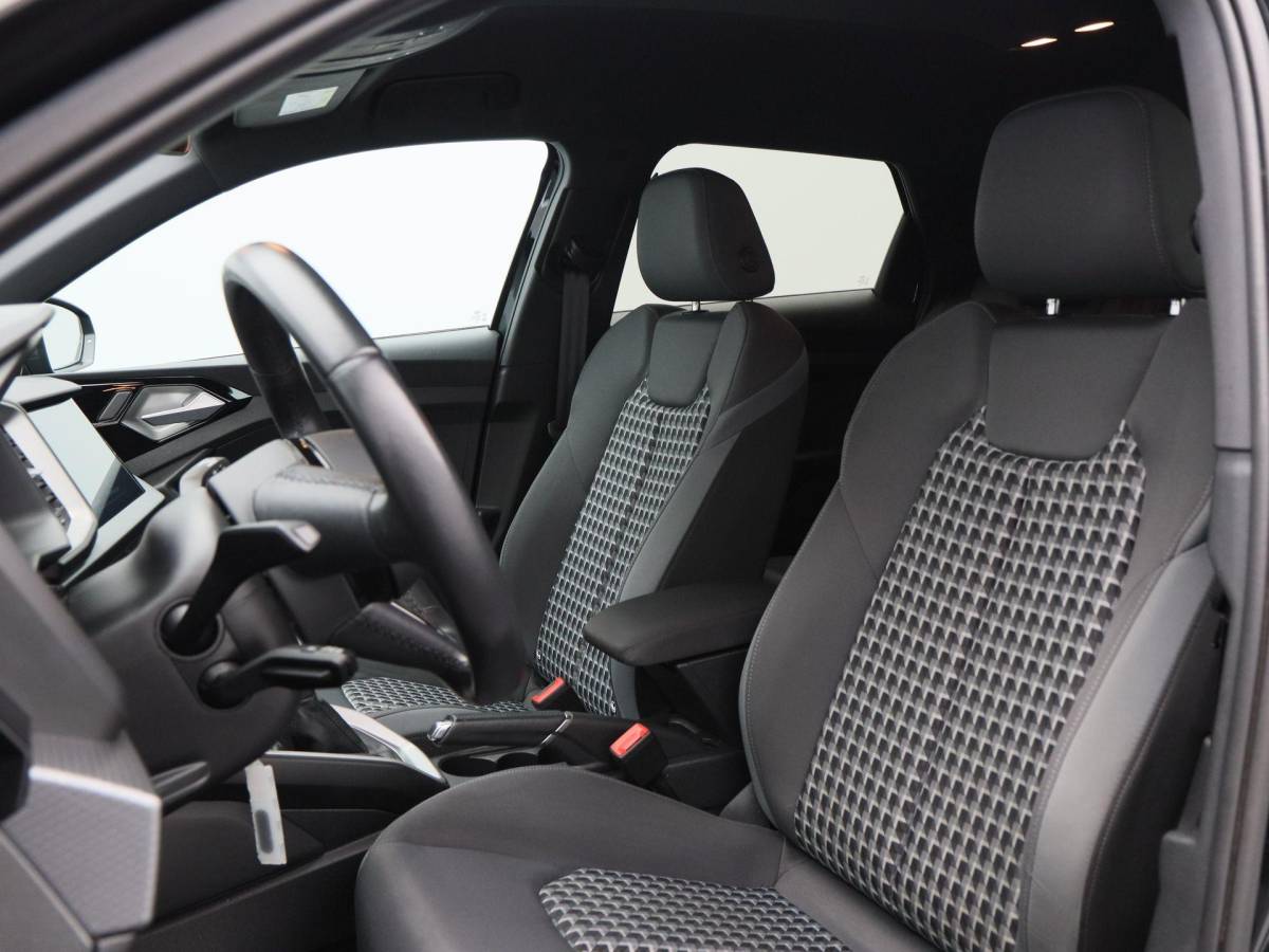 Audi A1 Audi A1 citycarver 30 TFSi 110 Pk Automaat epic | Virtual Cockpit| Adaptive Cruise | Airco | CarPlay | 17 Inch | 27.117 Km !!