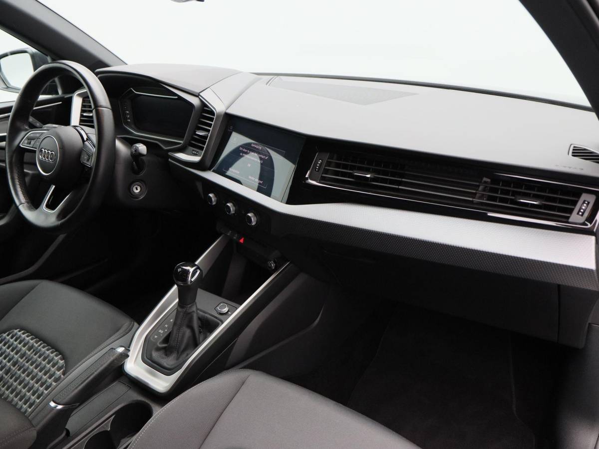 Audi A1 Audi A1 citycarver 30 TFSi 110 Pk Automaat epic | Virtual Cockpit| Adaptive Cruise | Airco | CarPlay | 17 Inch | 27.117 Km !!
