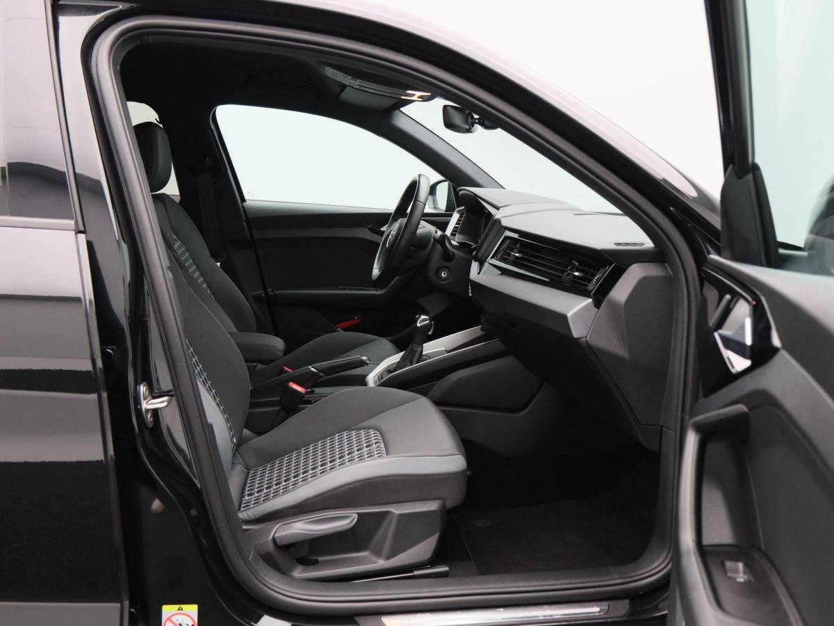 Audi A1 Audi A1 citycarver 30 TFSi 110 Pk Automaat epic | Virtual Cockpit| Adaptive Cruise | Airco | CarPlay | 17 Inch | 27.117 Km !!