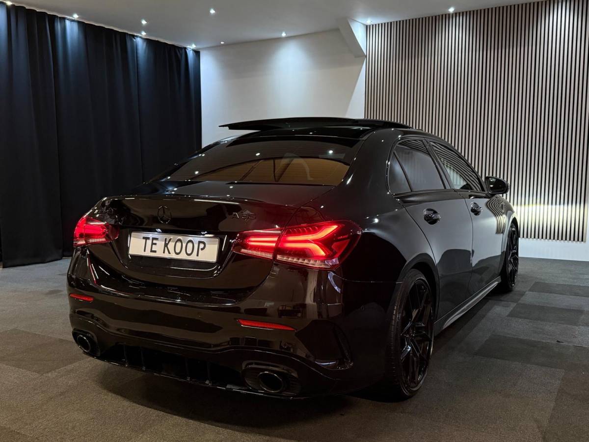 Mercedes-Benz A-Klasse Mercedes-Benz A-klasse AMG 35 4MATIC Pano BI color Leer Camera