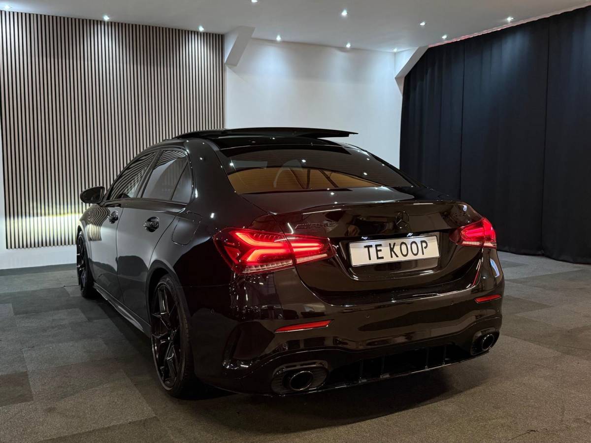 Mercedes-Benz A-Klasse Mercedes-Benz A-klasse AMG 35 4MATIC Pano BI color Leer Camera