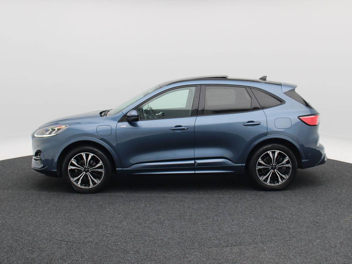 Ford Kuga Ford Kuga 2.5 224 Pk PHEV Graphite Tech Edition | Stoel/Stuurverwarming | Panoramadak | Camera | Adaptive Cruise | CarPlay | 19 Inch | 66.027 Km !!