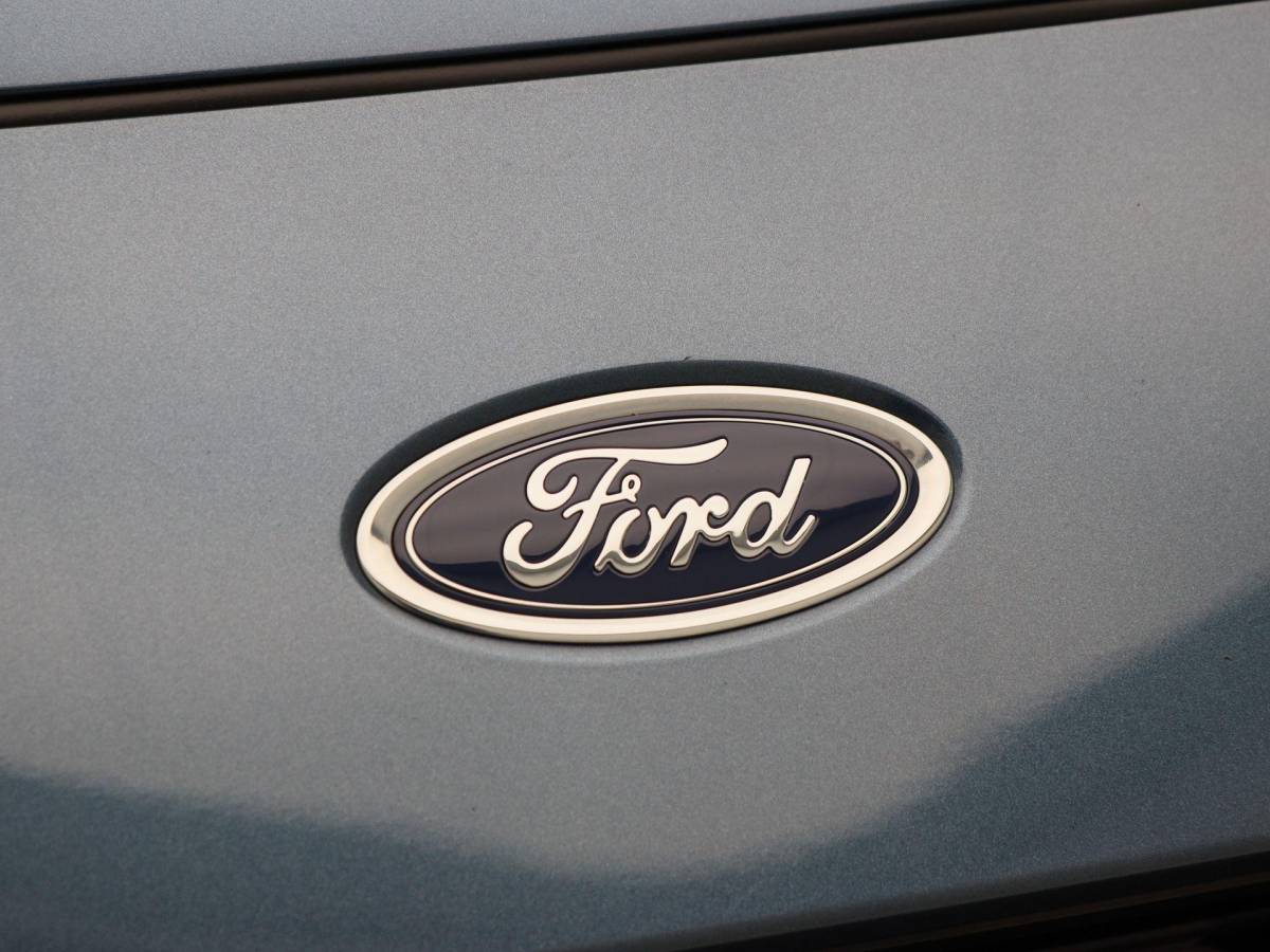 Ford Kuga Ford Kuga 2.5 224 Pk PHEV Graphite Tech Edition | Stoel/Stuurverwarming | Panoramadak | Camera | Adaptive Cruise | CarPlay | 19 Inch | 66.027 Km !!