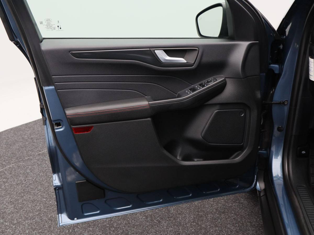 Ford Kuga Ford Kuga 2.5 224 Pk PHEV Graphite Tech Edition | Stoel/Stuurverwarming | Panoramadak | Camera | Adaptive Cruise | CarPlay | 19 Inch | 66.027 Km !!