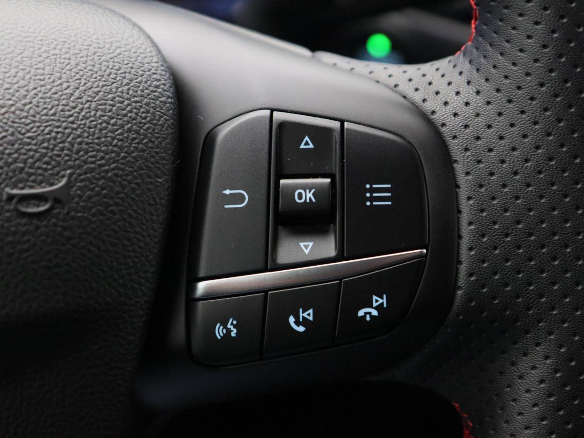 Ford Kuga Ford Kuga 2.5 224 Pk PHEV Graphite Tech Edition | Stoel/Stuurverwarming | Panoramadak | Camera | Adaptive Cruise | CarPlay | 19 Inch | 66.027 Km !!