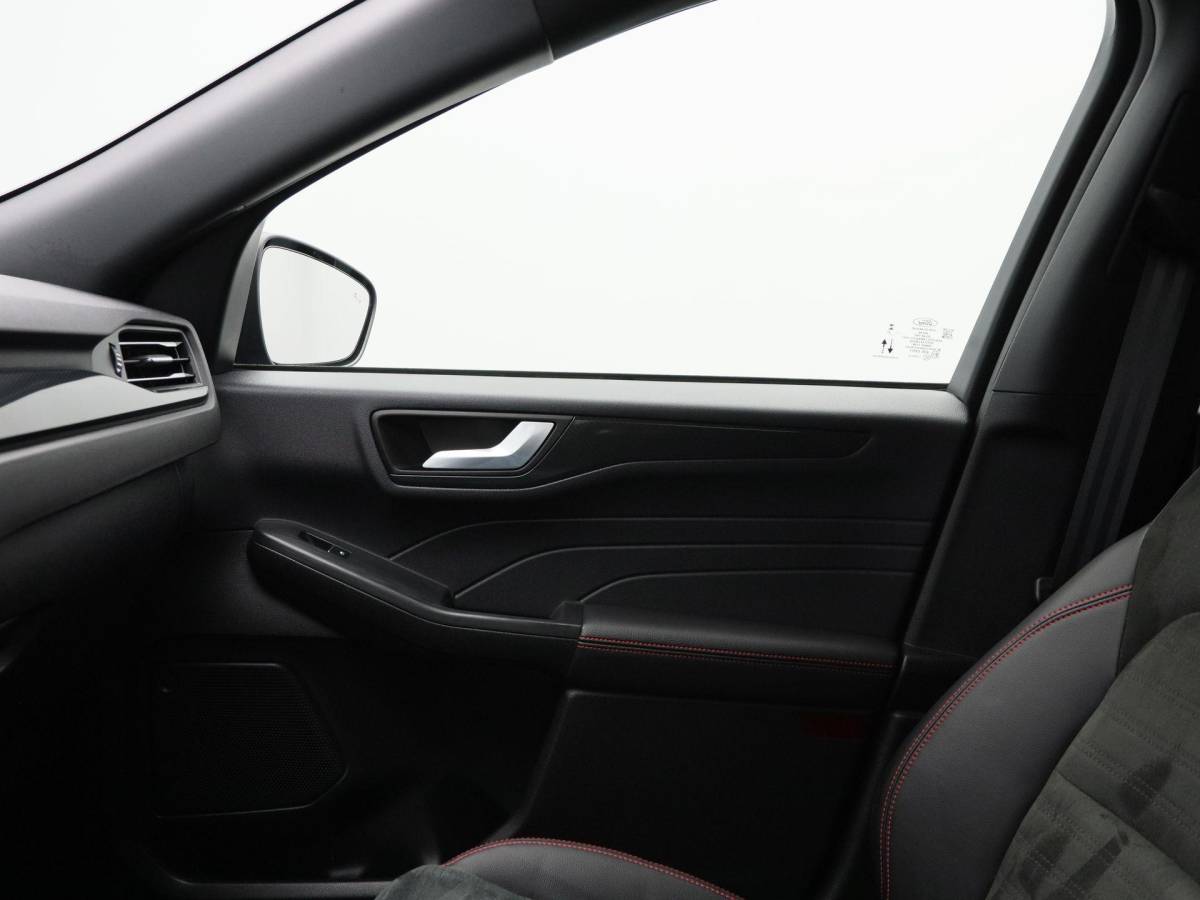 Ford Kuga Ford Kuga 2.5 224 Pk PHEV Graphite Tech Edition | Stoel/Stuurverwarming | Panoramadak | Camera | Adaptive Cruise | CarPlay | 19 Inch | 66.027 Km !!