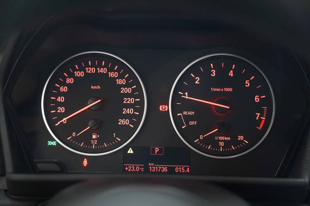 BMW 2 Serie BMW 2-serie Active Tourer 218i M Sport Executive Aut. [ Navi PDC Sfeerverlichting ]