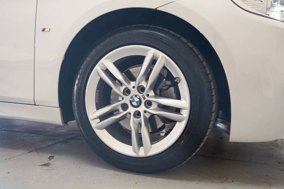 BMW 2 Serie BMW 2-serie Active Tourer 218i M Sport Executive Aut. [ Navi PDC Sfeerverlichting ]