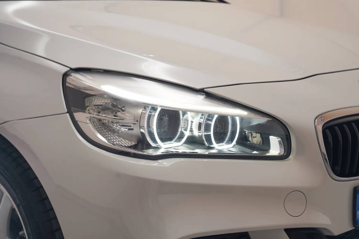 BMW 2 Serie BMW 2-serie Active Tourer 218i M Sport Executive Aut. [ Navi PDC Sfeerverlichting ]