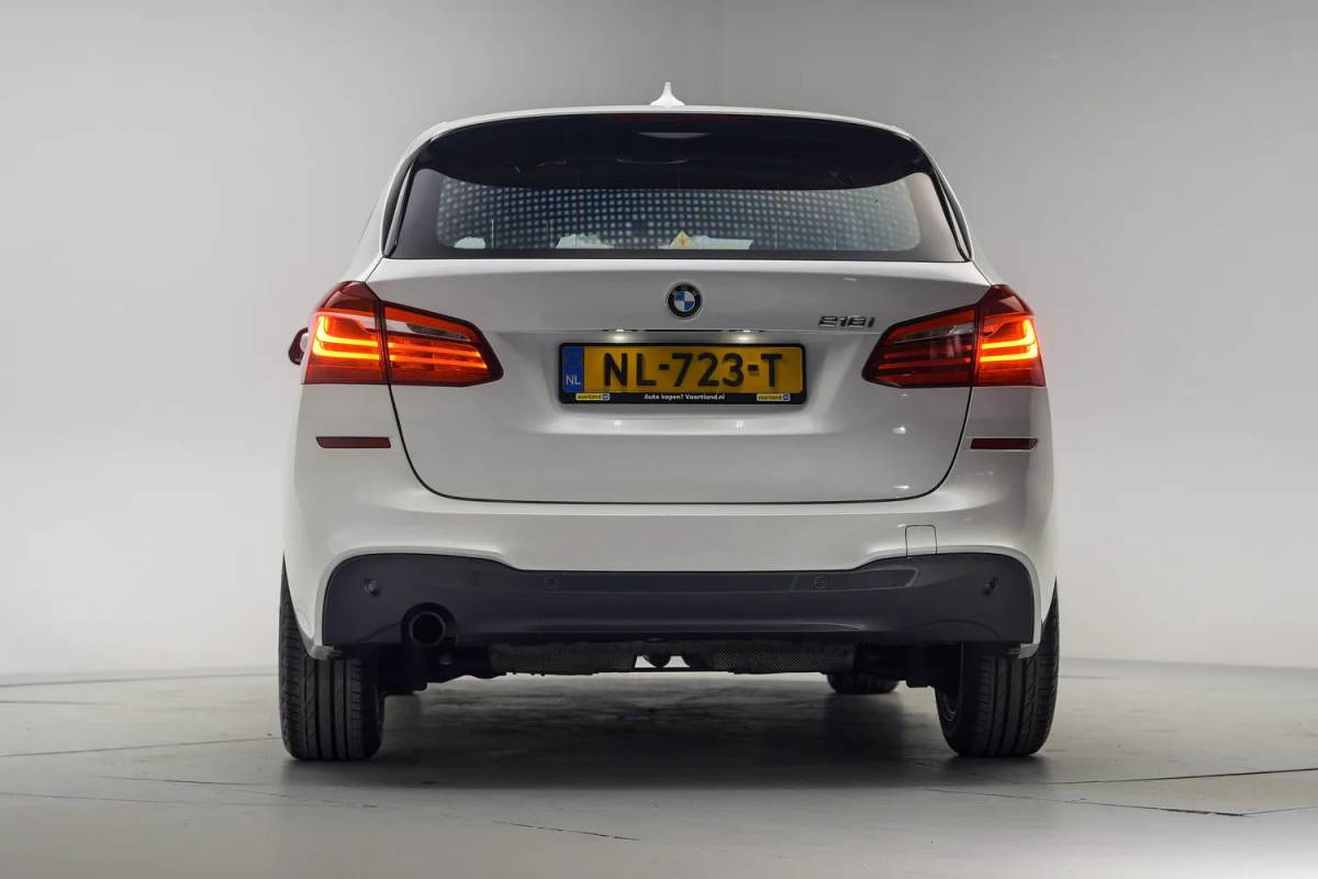 BMW 2 Serie BMW 2-serie Active Tourer 218i M Sport Executive Aut. [ Navi PDC Sfeerverlichting ]