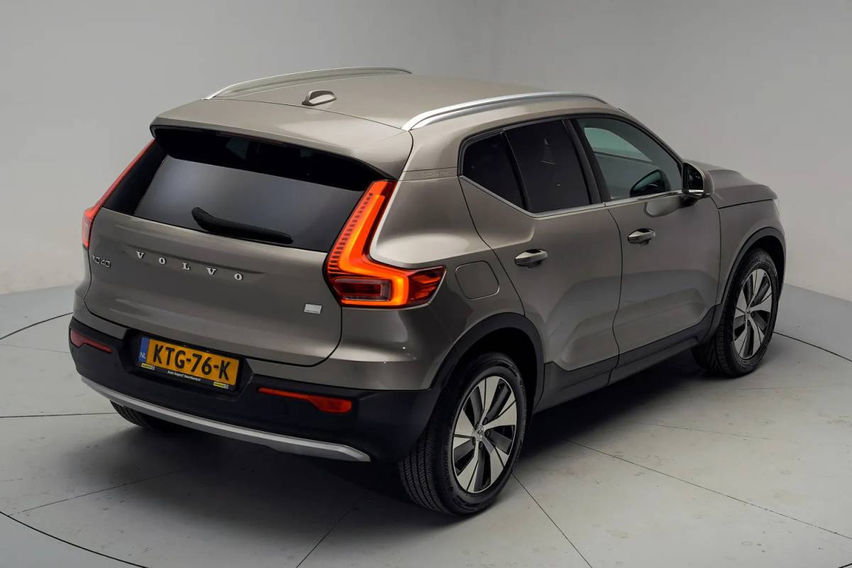 Volvo XC40 Volvo XC40 T5 Recharge Inscription Expression [ LED Navi Camera Apple/Android ]