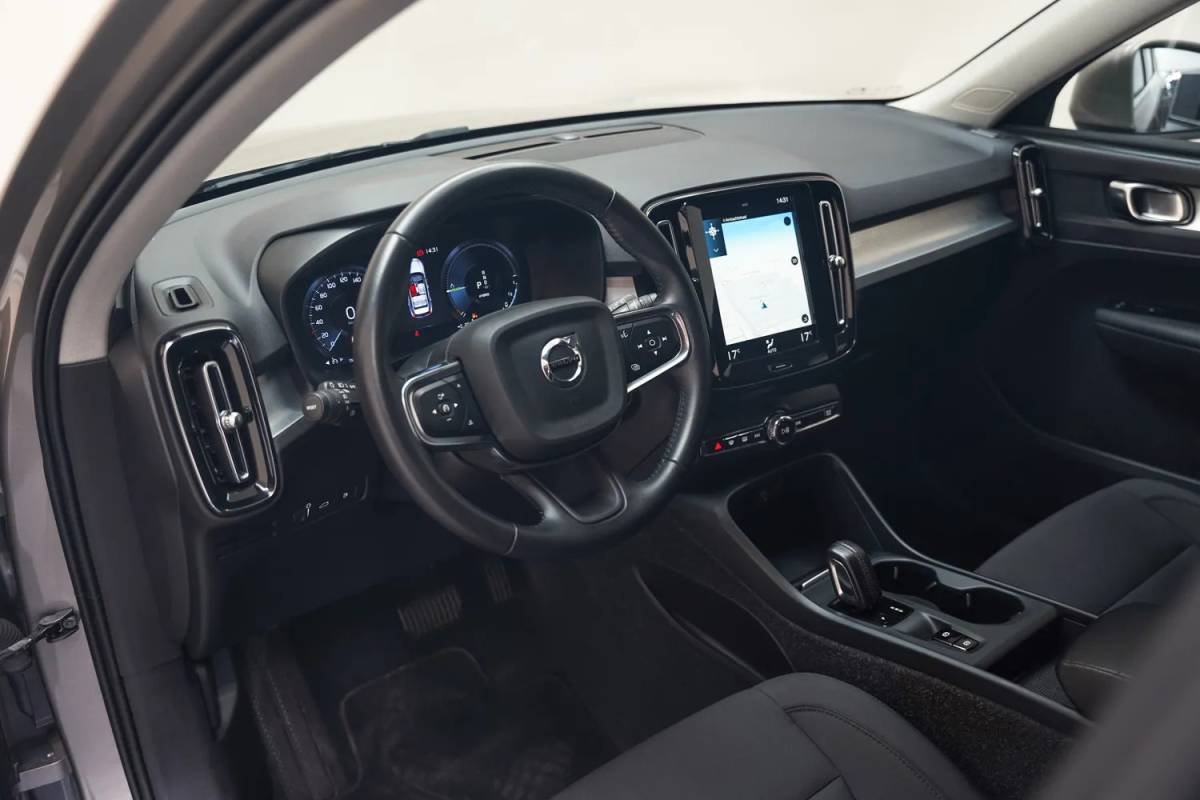 Volvo XC40 Volvo XC40 T5 Recharge Inscription Expression [ LED Navi Camera Apple/Android ]
