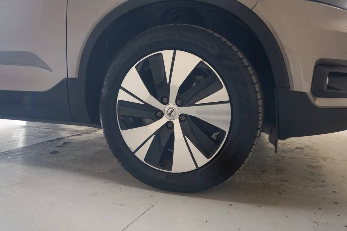 Volvo XC40 Volvo XC40 T5 Recharge Inscription Expression [ LED Navi Camera Apple/Android ]