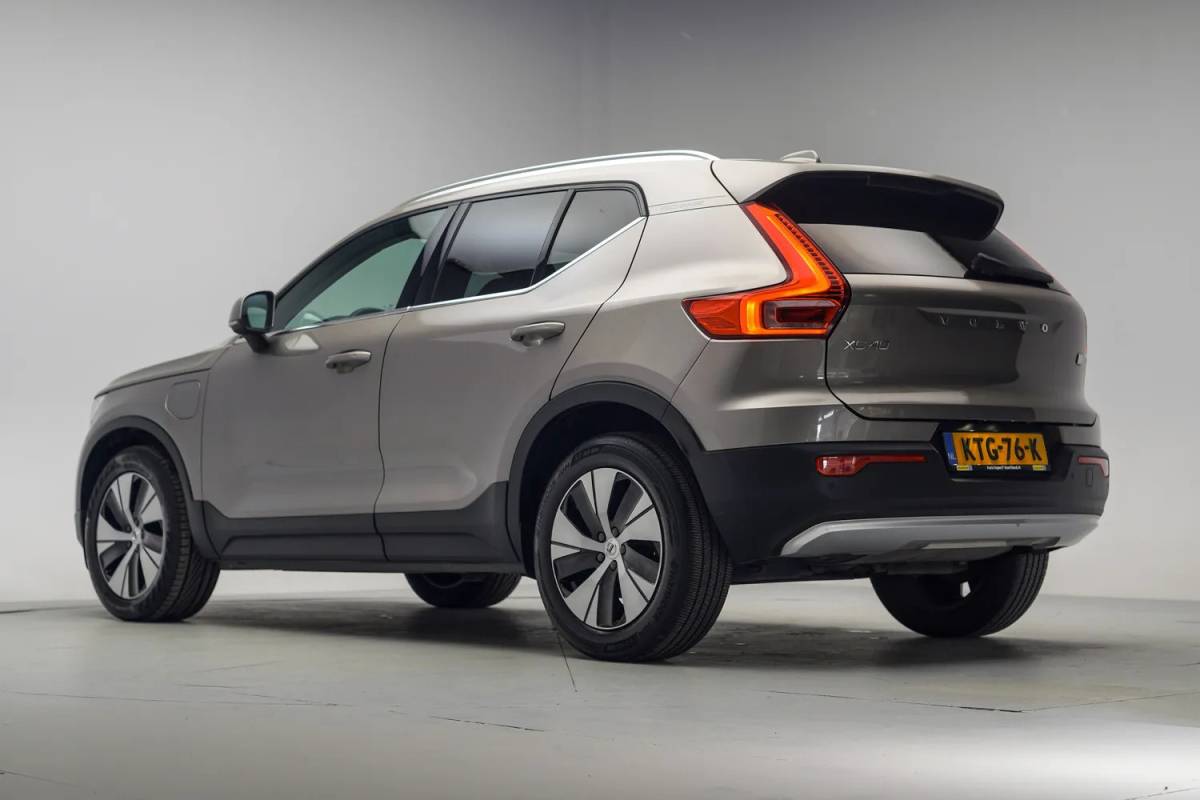 Volvo XC40 Volvo XC40 T5 Recharge Inscription Expression [ LED Navi Camera Apple/Android ]