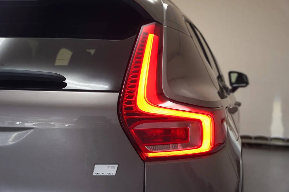 Volvo XC40 Volvo XC40 T5 Recharge Inscription Expression [ LED Navi Camera Apple/Android ]