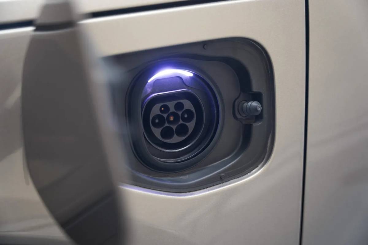 Volvo XC40 Volvo XC40 T5 Recharge Inscription Expression [ LED Navi Camera Apple/Android ]