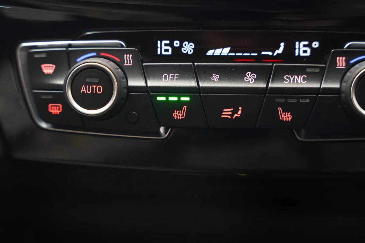 BMW X1 BMW X1 xDrive25e Executive [ LED Navi Camera Leder Stoelverwarming ]